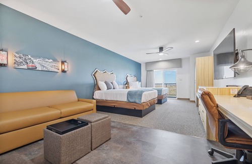 Inland Empire Hotel | Hotel 66 resort and marina Colorado River