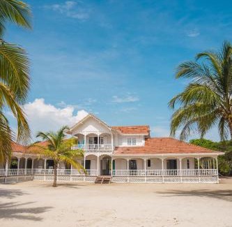 Bocachica Hotel | Hotel Agua Azul Beach Resort