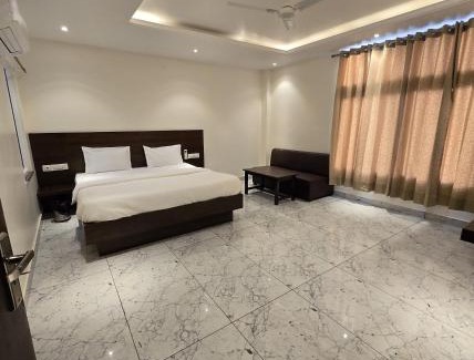 Lucknow Hotel | Hotel Airport Suites Suitable for Hourly Bookings