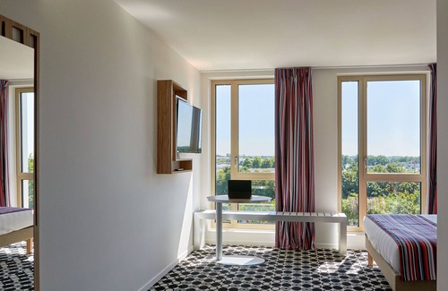 Ragon et la Malnoue Hotel | Hotel Akena Nantes Reze Aeroport