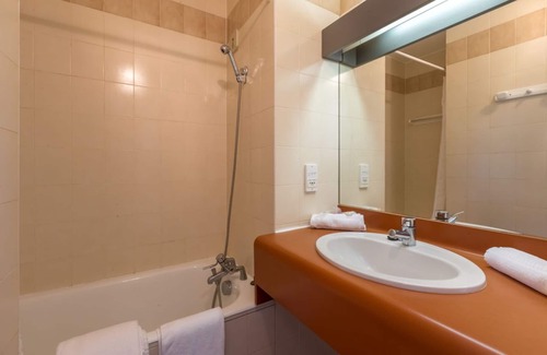 Cazeres-sur-l'Adour Hotel | Hotel Aliotel