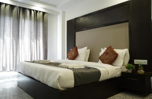 Paharganj Hotel | Hotel Anand Empire Near New Delhi Railway Station