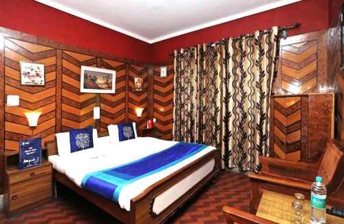 Mallital Hotel | Hotel Ankur Plaza Deluxe Lake View Nainital Near Mall Road - Prime Location - Hygiene & Spacious Room - Best Selling