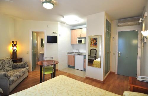 La Lastrilla Apartment | Hotel Apartamentos Aralso Sotillo