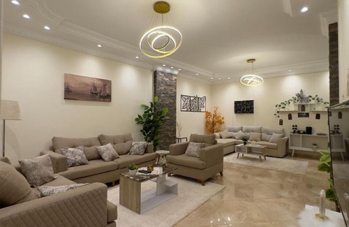 Sheikh Zayed City Apartment | Hotel Apartment In Sheikh Zayed With Private Entrance