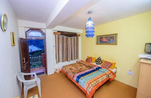 Kalpa Hotel | Hotel Apple Pie Kalpa