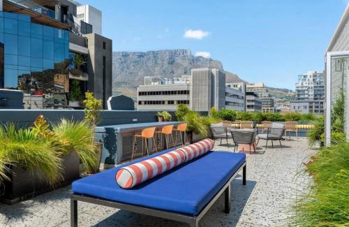 Cape Town City Centre Apartment | Hotel Apt, Wifi, Roof Deck, Central CBD, 247 Power