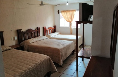 Talpa de Allende Hotel | Hotel Arboledas