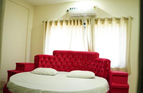 Solapur Hotel | Hotel Aryan Pune Express Highway