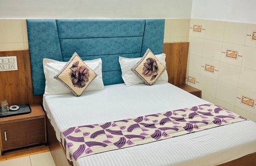 Ahmedabad Hotel | Hotel Ashadeep