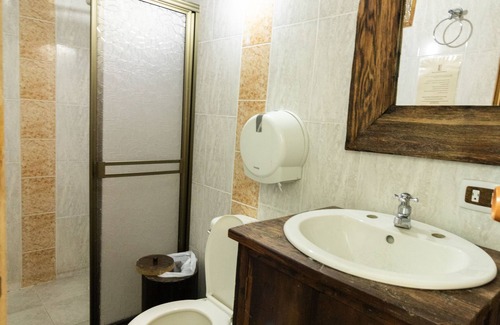 Jerico Hotel | Hotel Atenas Jericó