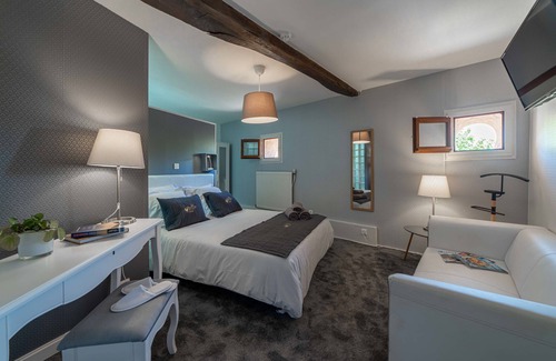 Chatillon-sur-Chalaronne Hotel | Hotel Au Coq Dort