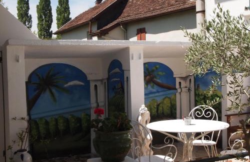 Salies-de-Bearn Hotel | Hotel Au Petit Béarn