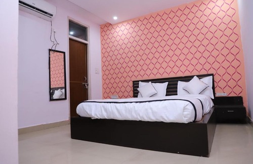 Gomti Nagar Hotel | Hotel Axiom Prime