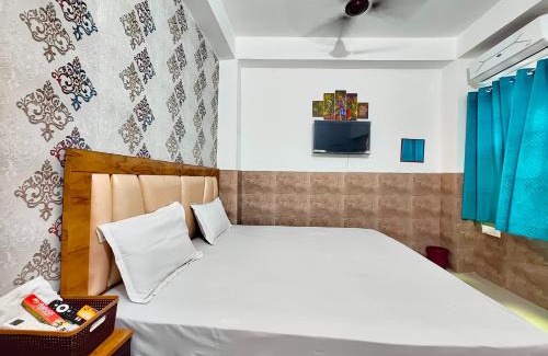 Ayodhya Hotel | Hotel Ayodhya SARAL STAY INN - Near 450m Ramjanambhoomi -Fully Air Conditioning Rooms -Free Wifi -Free Parking -Best Hotel In City