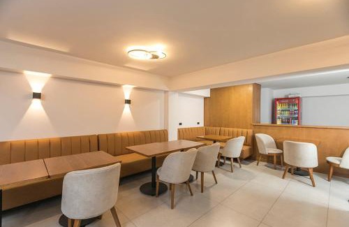 Suramericana Hotel | Hotel Balcones del Estadio