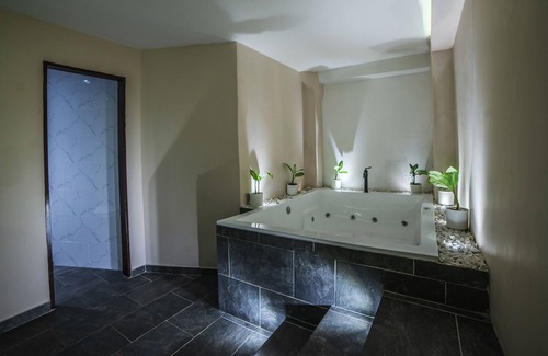 Astorga Hotel | HOTEL BALI AT POBLADO