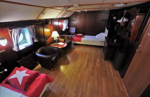 Centrum Boat Rental | Hotel Barken Viking