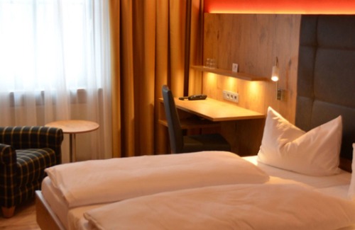Herrieden Hotel | Hotel Bergwirt