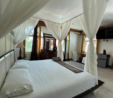 Coyuca de Benitez Hotel | Hotel Boutique Punta Jamaica
