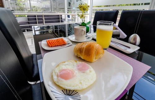 Campin Hotel | Hotel Burana