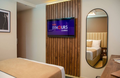 Kennedy Hotel | Hotel ByHours Las Americas
