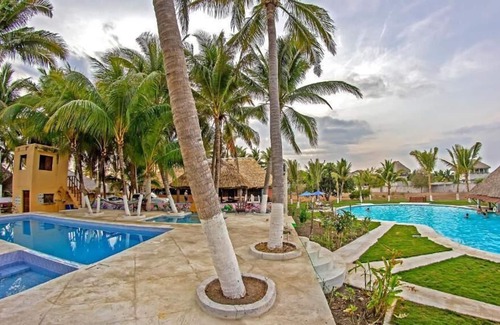 Monterrico Hotel | Hotel Café Del Sol