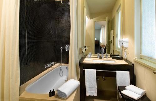 Cattolica Hotel | Hotel Carducci 76