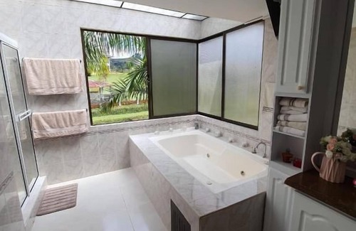 Santa Rosa de Cabal Hotel | Hotel casa confort