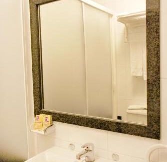 Coiron Hotel | Hotel Casa Portuguesa