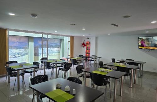 La Castellana Hotel | Hotel Castellana 100 Bogota By Hoteles Confort 80