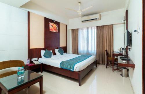Kolhapur Hotel | Hotel Chaitali - Pure Veg
