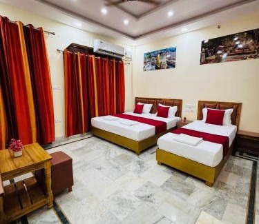 Varanasi Hotel | Hotel Chitrakoot