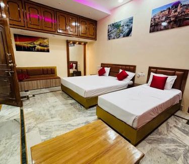 Varanasi Hotel | Hotel Chitrakoot