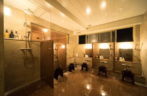 Suita Hotel | Hotel Claiton Esaka