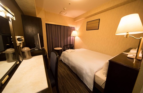 Suita Hotel | Hotel Claiton Esaka