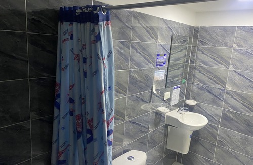 Campin Hotel | Hotel Comic City