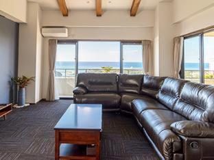 Maeganeku Apartment | Hotel Condominium DOKADOKA