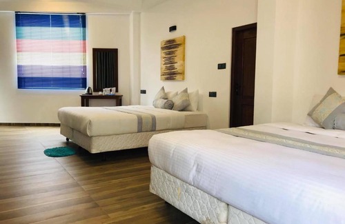 Nuwara Eliya Resort | Hotel Cool Breeze Grand Nuwara Eliya