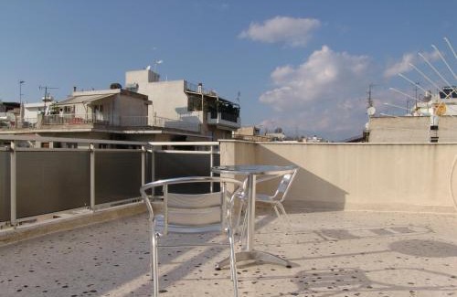 Metaxourgio Hotel | Hotel Cosmos