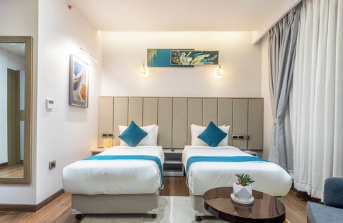 Manigram Hotel | Hotel De Crown Inn