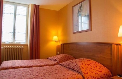 Domfront en Poiraie Hotel | Hôtel De France Restaurant Grill - Domfront