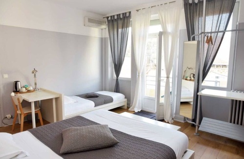 Capdenac-Gare Hotel | Hotel de Paris (Capdenac)