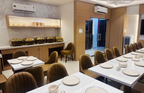 Varanasi Hotel | hotel deep palace
