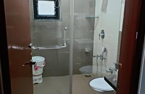 Ellis Bridge Hotel | HOTEL DEV AADI