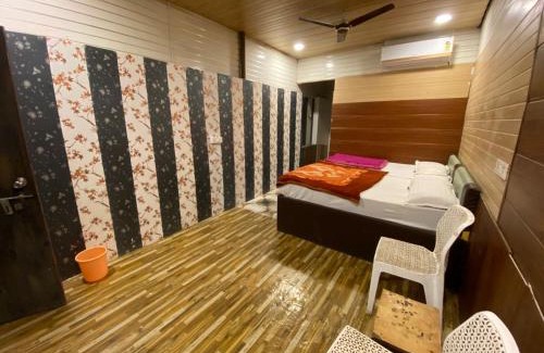Mount Abu Hotel | Hotel Dharmaji Paradise