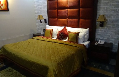 Bareilly Hotel | Hotel Diplomat Residency