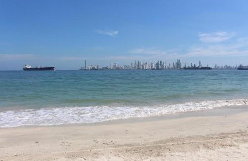 Tierra Bomba Island Hotel | Hotel Dorado Plaza Punta Arena