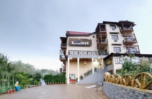 Lataguri Hotel | Hotel Dreamland Lataguri হোটেল ড্রিমল্যান্ড লাটাগুড়ি All-Room-Attached-Balcony-with-lift-Restaurant-wifi-Swimming pool-Children Play Ground -Parking Facility - Best Luxury Hotel in Lataguri