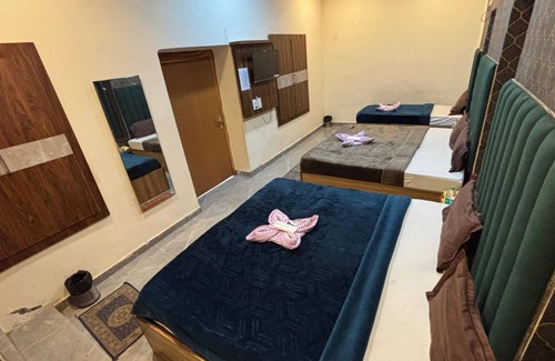 Haridwar Hotel | hotel dubey heritage best budget friendly delux hotel at haridwar